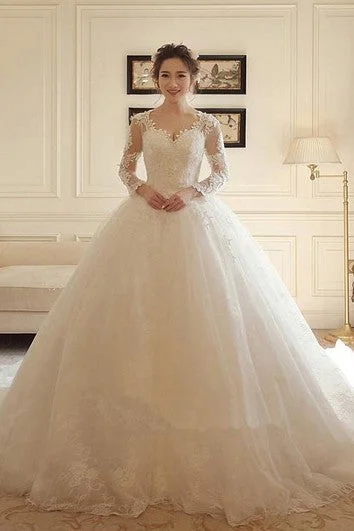 Elegant Lace and Tulle Scalloped Long Sleeved Ball Gown Wedding Dress