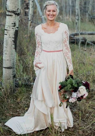 Elegant Long Sleeve Sheath Scalloped Lace And Satin Wedding Gown