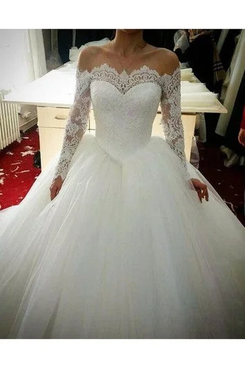 Long Sleeve Scalloped Neck Floor Length Lace Applique Bridal Gown